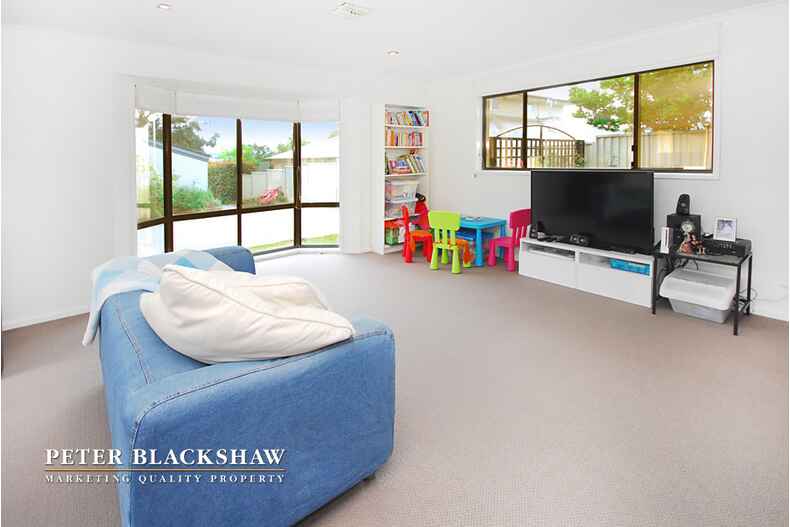 Lot 28/2/54 Hyndes Crescent Holder Lot 28/2/54 Hyndes Crescent Holder