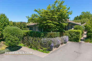 65 Flinders Way Griffith