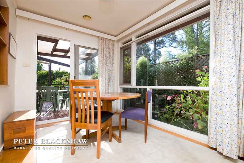 36 Jansz Crescent Griffith