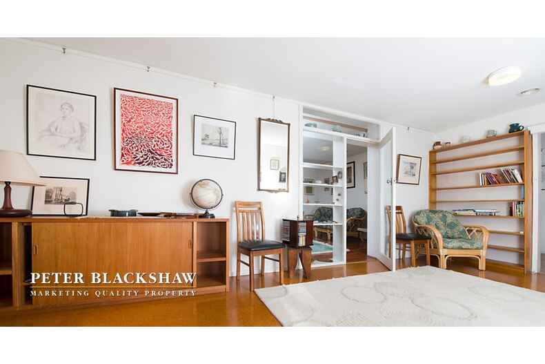 36 Jansz Crescent Griffith