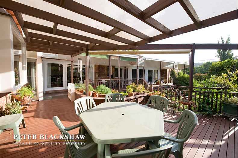 36 Jansz Crescent Griffith