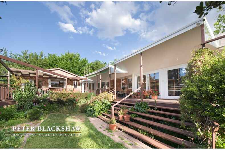 36 Jansz Crescent Griffith