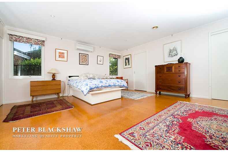 36 Jansz Crescent Griffith