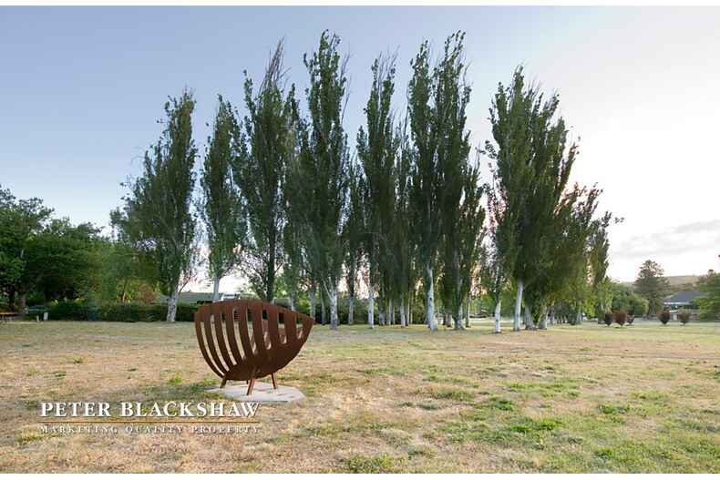 36 Jansz Crescent Griffith