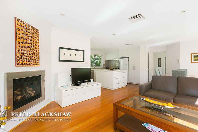 1 Coburn Place Isaacs 1 Coburn Place Isaacs