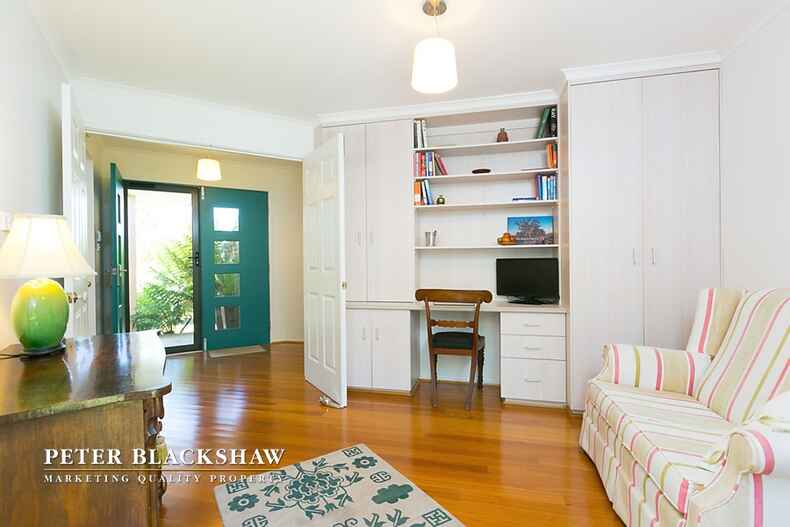 1 Coburn Place Isaacs 1 Coburn Place Isaacs