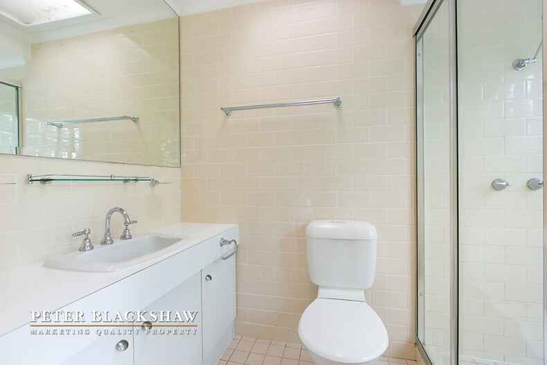 7 English Court Swinger Hill 7 English Court Swinger Hill