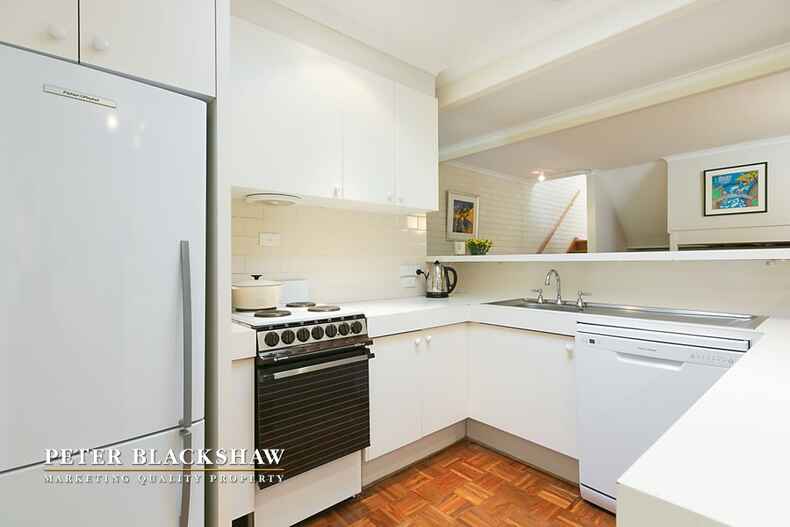 7 English Court Swinger Hill 7 English Court Swinger Hill