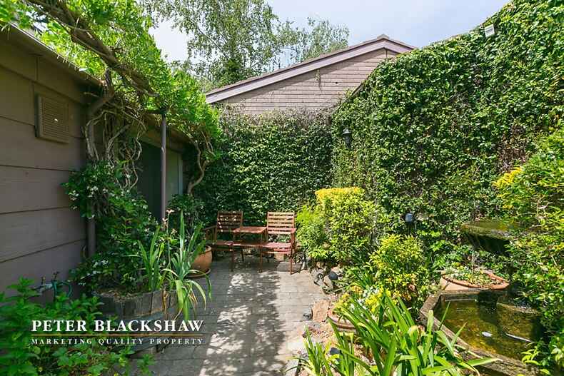 7 English Court Swinger Hill 7 English Court Swinger Hill