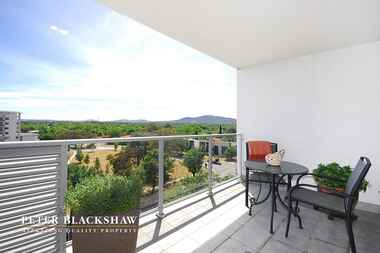 Valonia 805/17 Dooring Street Braddon