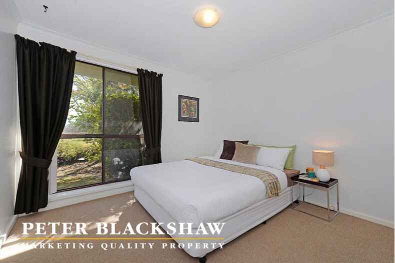 24 Severne Crescent Kambah 24 Severne Crescent Kambah