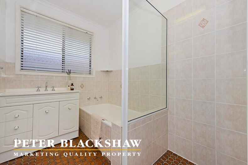 24 Severne Crescent Kambah 24 Severne Crescent Kambah