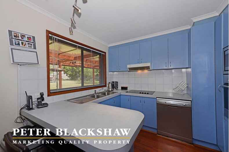 69 Scantlebury Crescent Theodore 69 Scantlebury Crescent Theodore