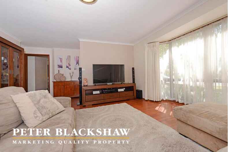 69 Scantlebury Crescent Theodore 69 Scantlebury Crescent Theodore