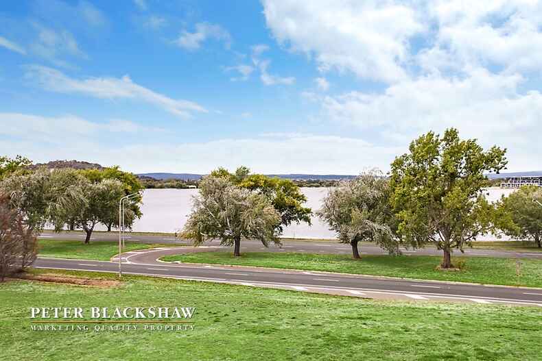 Landmark 10/9 Bowen Drive Barton Landmark 10/9 Bowen Drive Barton