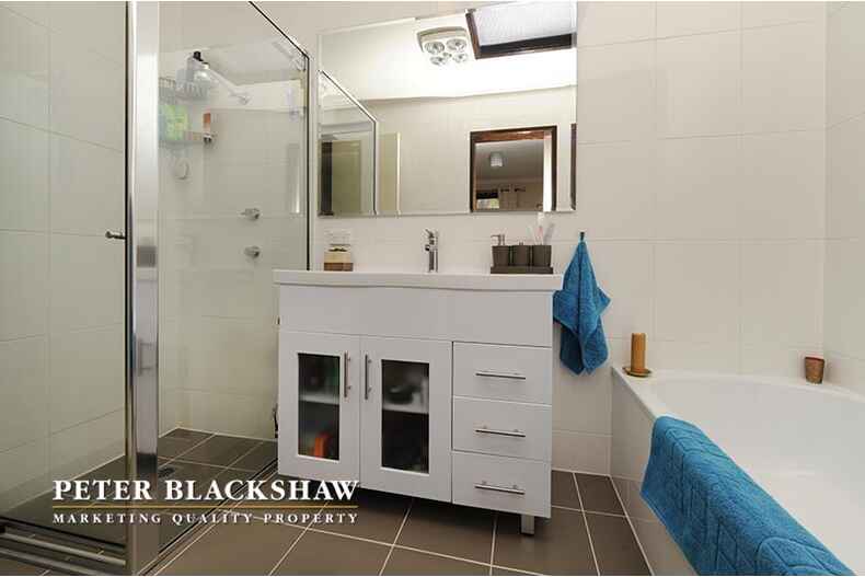 11 Burhop Close Theodore 11 Burhop Close Theodore