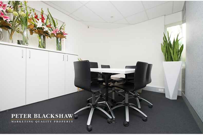 Manuka House 3/16 Bougainville Street Manuka Manuka House 3/16 Bougainville Street Manuka