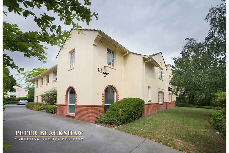 Manuka House 3/16 Bougainville Street Manuka