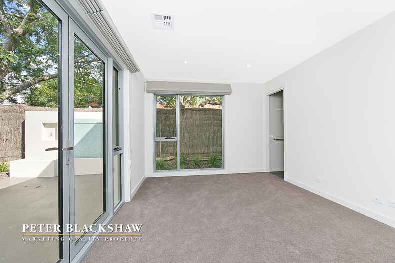 15 Walker Crescent Griffith 15 Walker Crescent Griffith