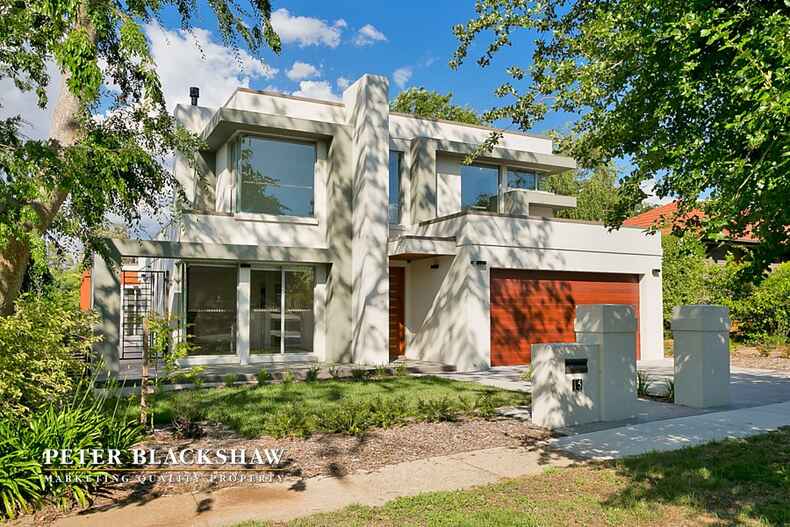 15 Walker Crescent Griffith 15 Walker Crescent Griffith