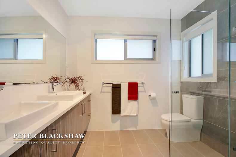 Lot 1/10 Thunder Circuit Harrison Lot 1/10 Thunder Circuit Harrison