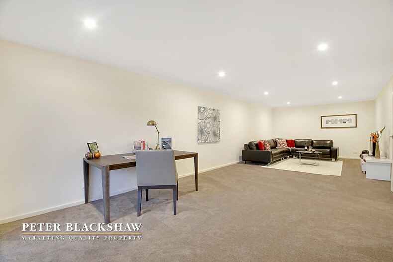 Lot 1/10 Thunder Circuit Harrison Lot 1/10 Thunder Circuit Harrison