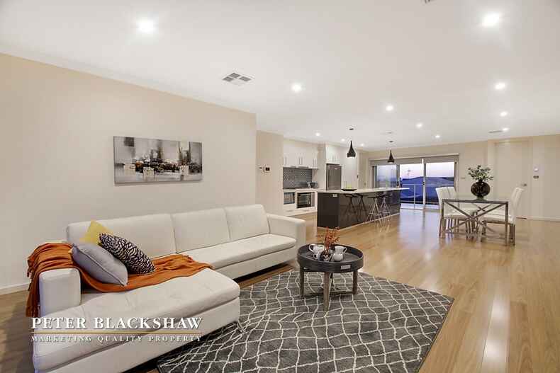 Lot 1/10 Thunder Circuit Harrison Lot 1/10 Thunder Circuit Harrison