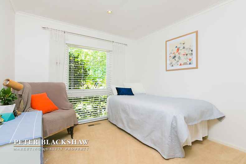 10  Percival Street Holder 10  Percival Street Holder