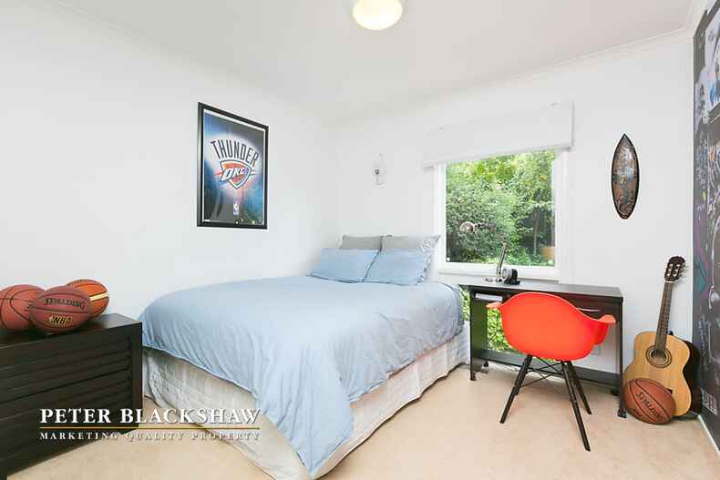 10  Percival Street Holder 10  Percival Street Holder