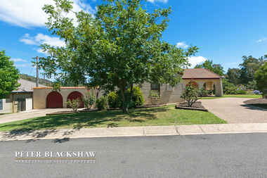 2 Glass Place Kambah