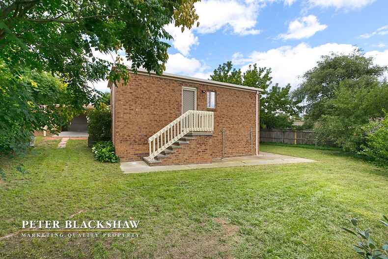 38 Magenta Square Amaroo 38 Magenta Square Amaroo
