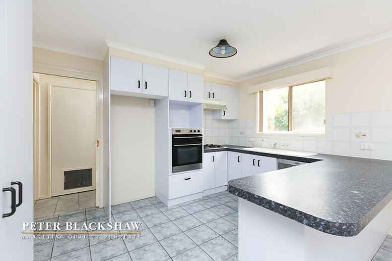 38 Magenta Square Amaroo 38 Magenta Square Amaroo