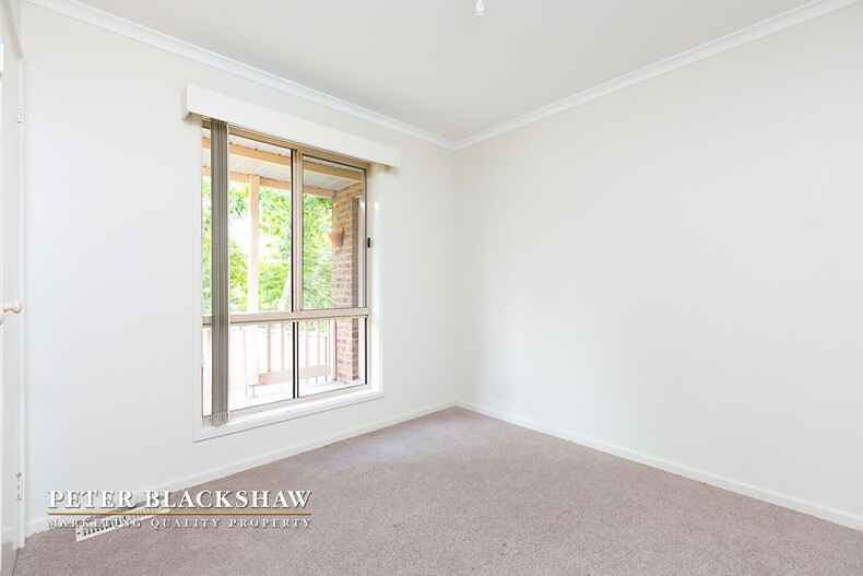 38 Magenta Square Amaroo 38 Magenta Square Amaroo