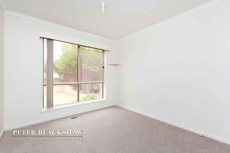 38 Magenta Square Amaroo 38 Magenta Square Amaroo