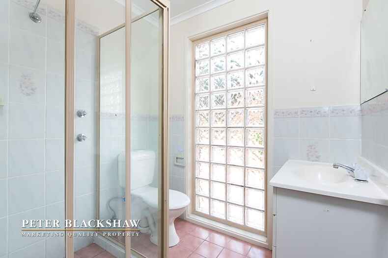 38 Magenta Square Amaroo 38 Magenta Square Amaroo