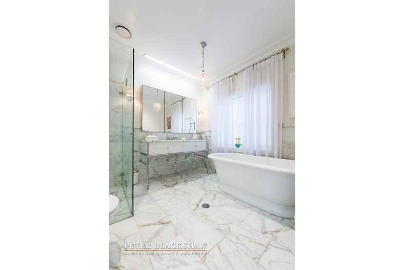 35 Euree Street Reid 35 Euree Street Reid