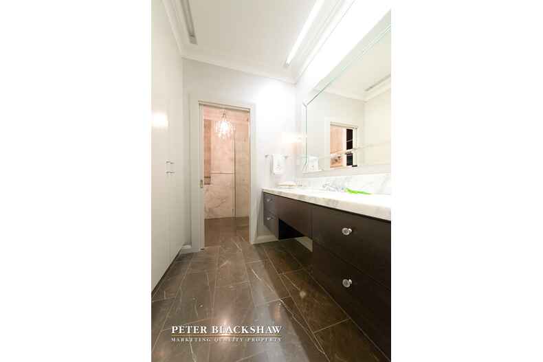 35 Euree Street Reid 35 Euree Street Reid