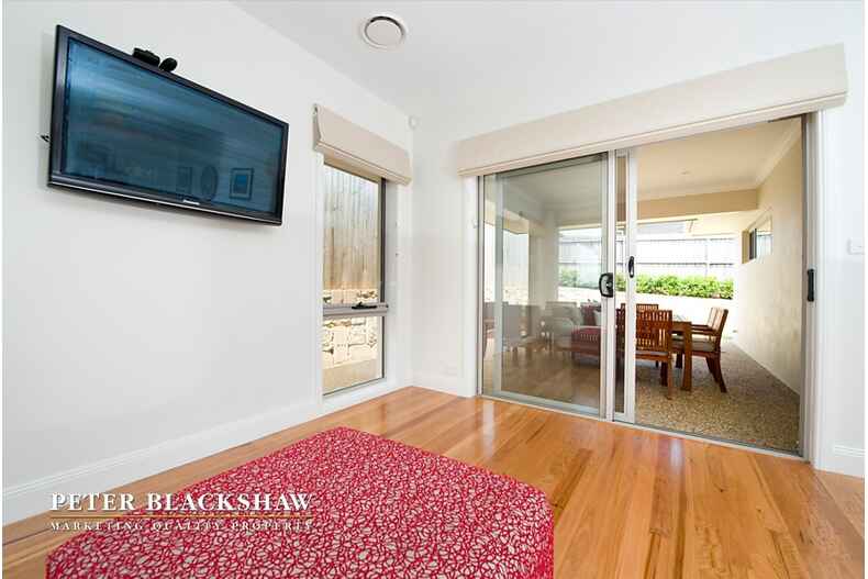 24 Langtree Crescent Crace 24 Langtree Crescent Crace