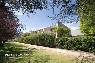 42/90 Giles Street Kingston