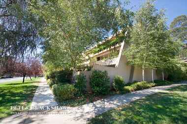 5/18 Currie Crescent Kingston