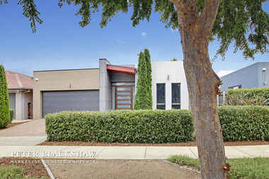 Lot 10/8 Pinnacles Street Harrison