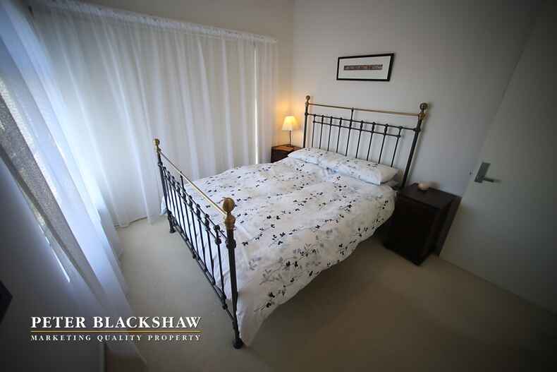 4/6 Hall Street Lyneham 4/6 Hall Street Lyneham