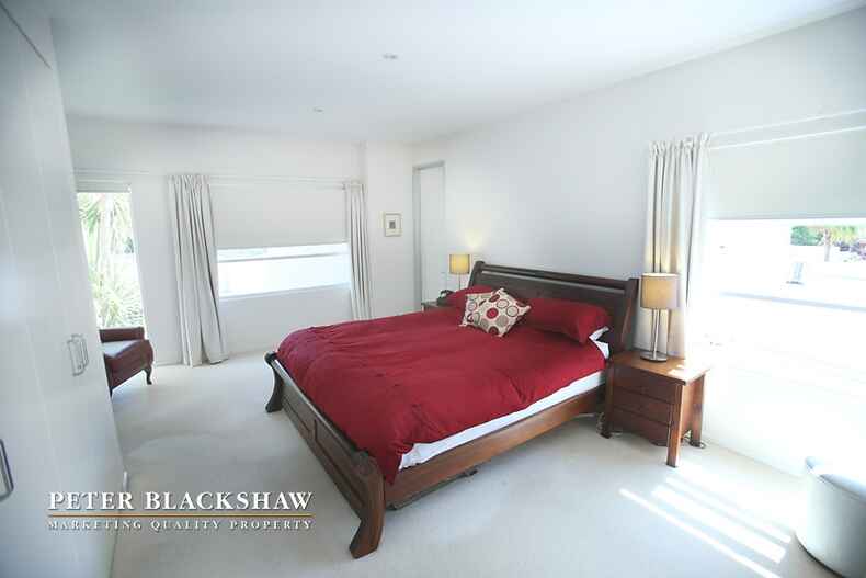 4/6 Hall Street Lyneham 4/6 Hall Street Lyneham