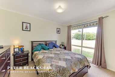 1/1 McKeown Place Banks