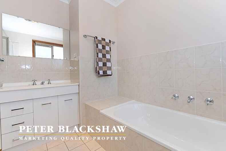 8/170 Clive Steele Avenue Monash 8/170 Clive Steele Avenue Monash