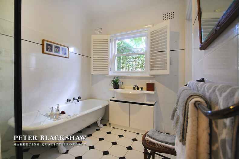 9 Geerilong Gardens Reid 9 Geerilong Gardens Reid