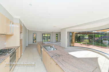 10/317 Goyder Street Narrabundah