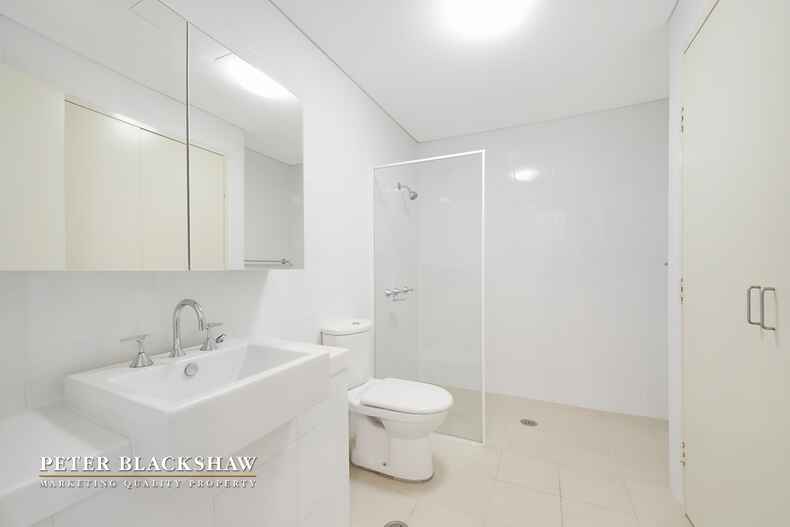 Lot 25/Carnaby East 221/100 Gungahlin Place Gungahlin