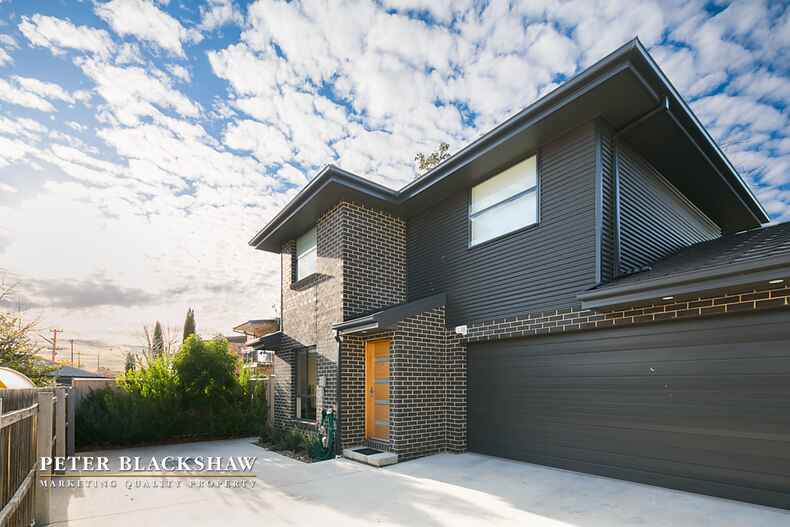 4/9 Bungendore Road Queanbeyan