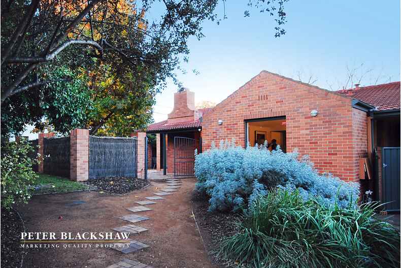 12 Glossop Crescent Campbell